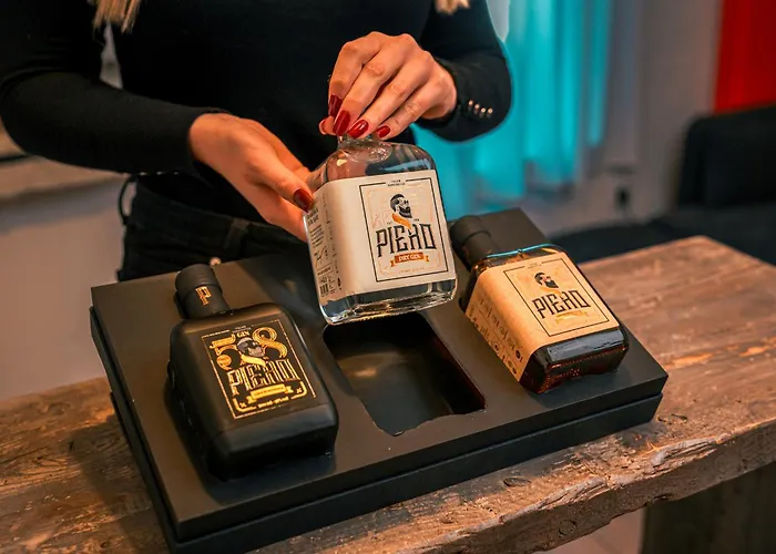 Piero Dry Gin Apartment