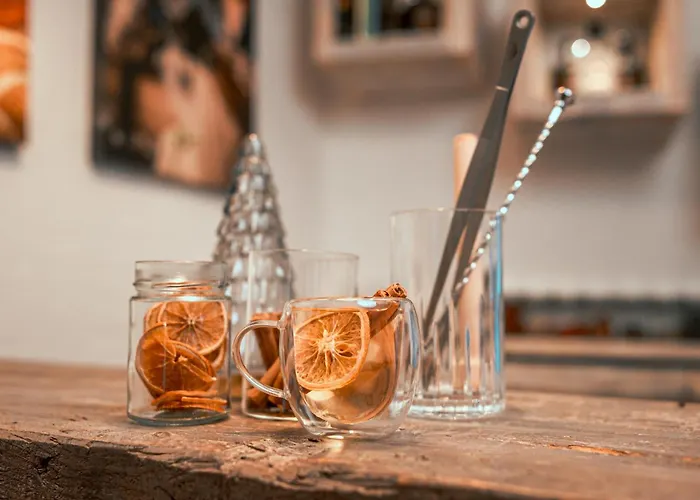 Piero Dry Gin Apartment