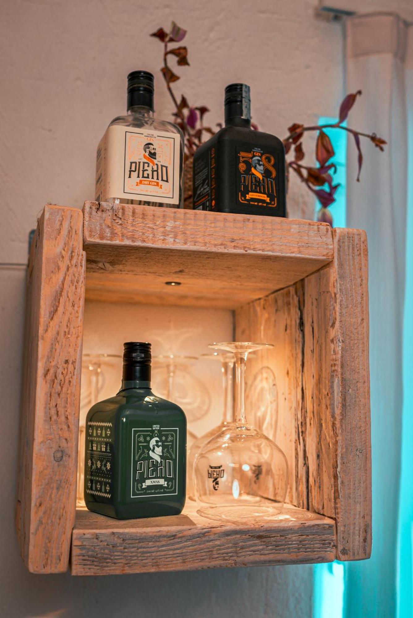 Piero Dry Gin